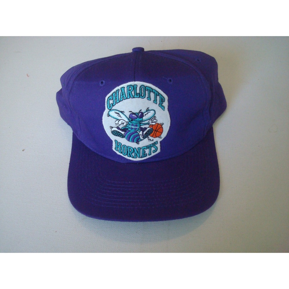 HORNETS  SNAPBACK 90S  00S Y2K  HAT CAP VINTAGE  C5